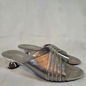 ONEX Silver Metallic Leather Rhinestone Mule Spool Heel Made in Italy Size 10
